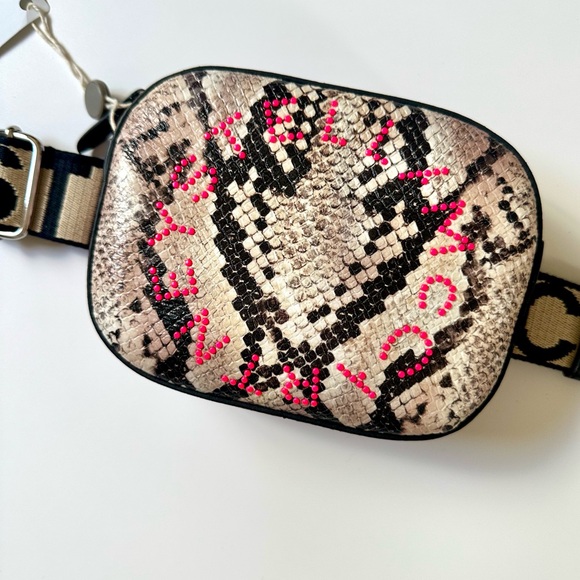 Stella McCartney Convertible Studded Faux Snake-Effect Leather Belt Bag NWT - Picture 4 of 8